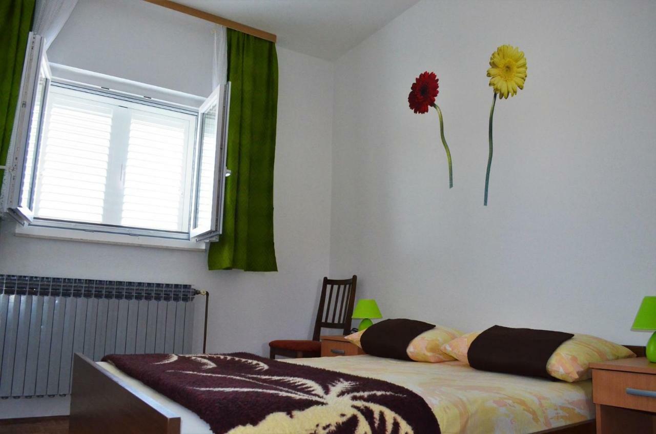 Apartman Rosa Pirovac Extérieur photo